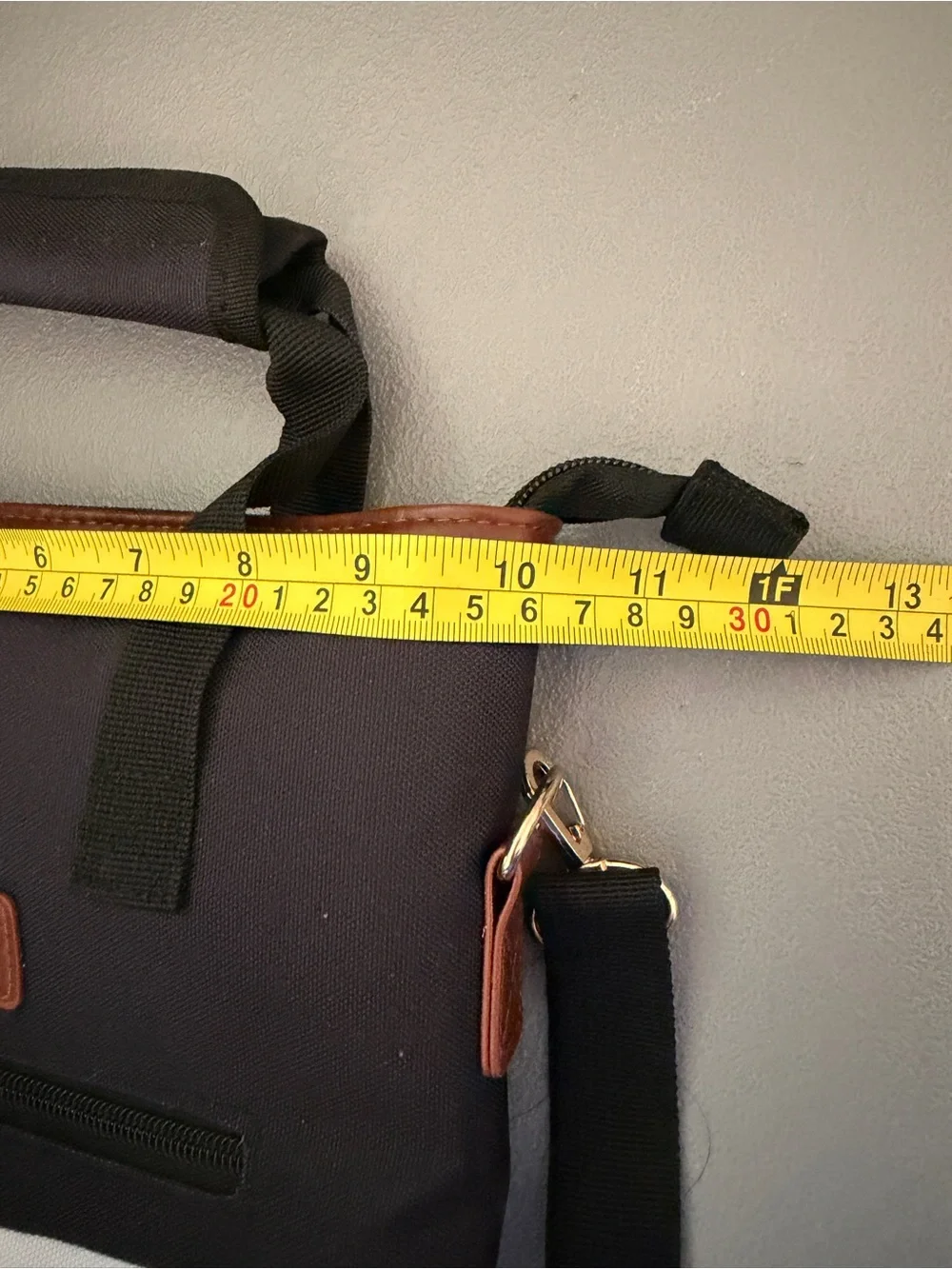 BLUBYEES Insulated Wine Travel Bag